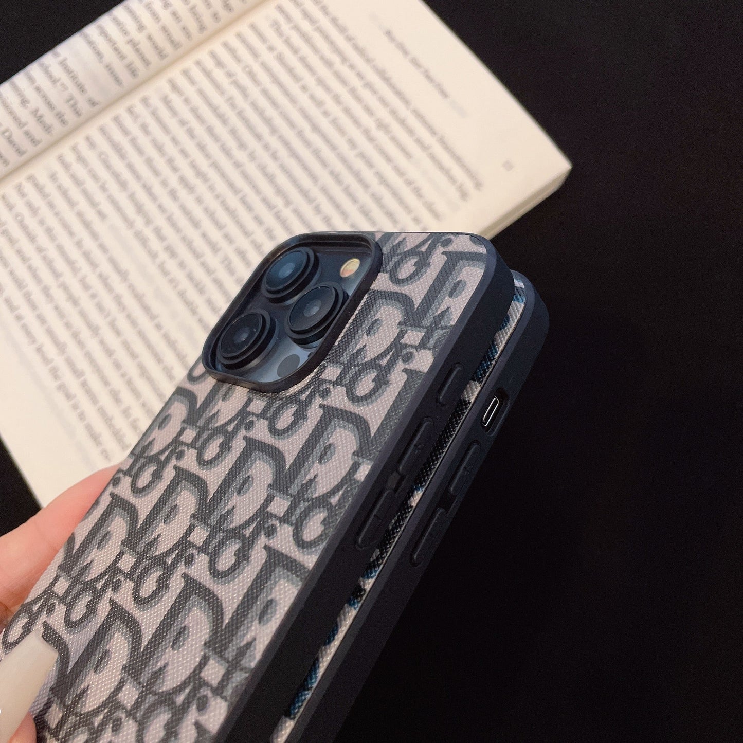 Vintage Canvas Embossed Case