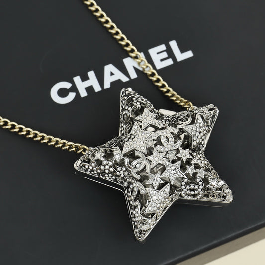 Heavy industry five pointed star long necklace, can be worn diagonally