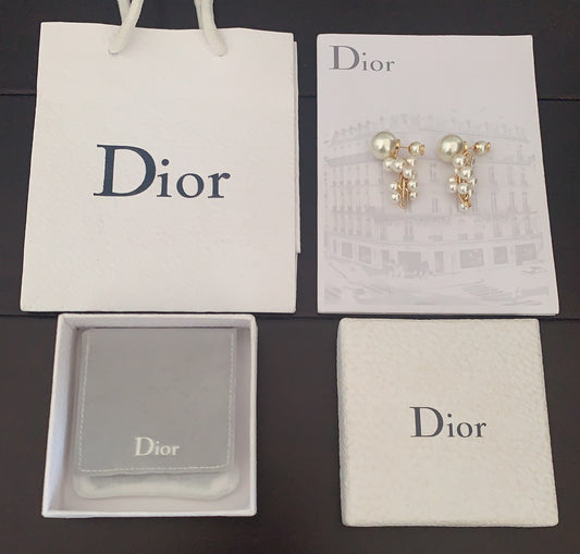 Latest model 🆕🆕 Large and Small Pearls with Multiple Pearls Earrings