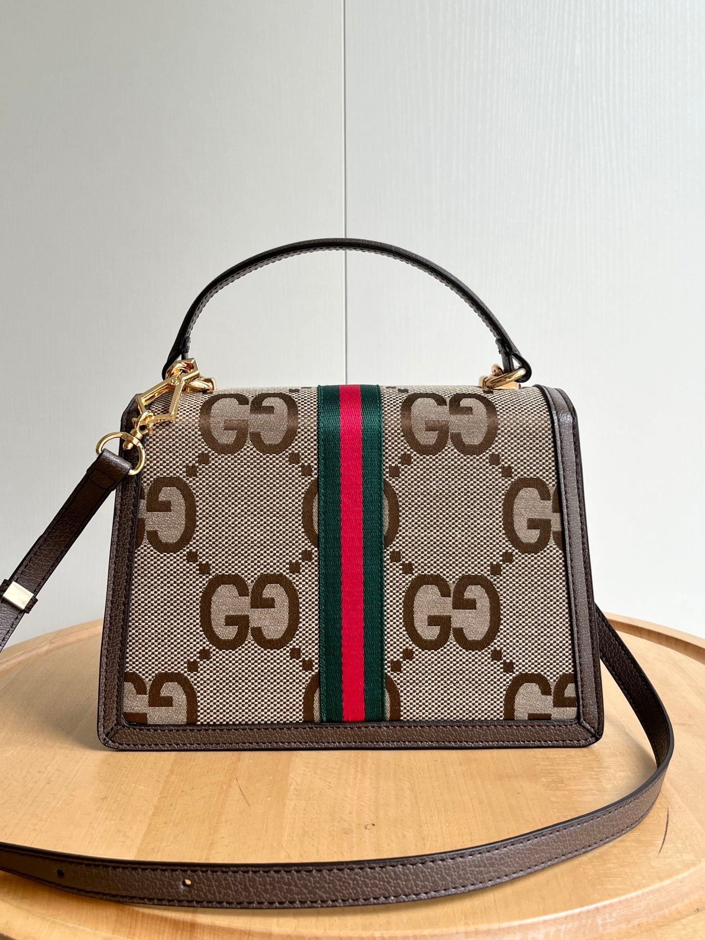 Square retro style tote bag