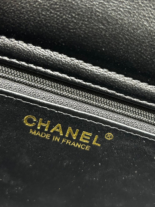 Calfskin vintage gilded design
