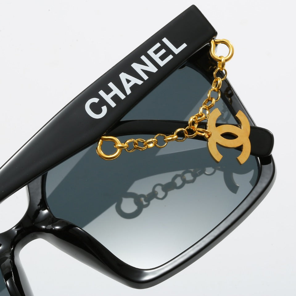 Fashion Metal Pendant Sunglasses 69018