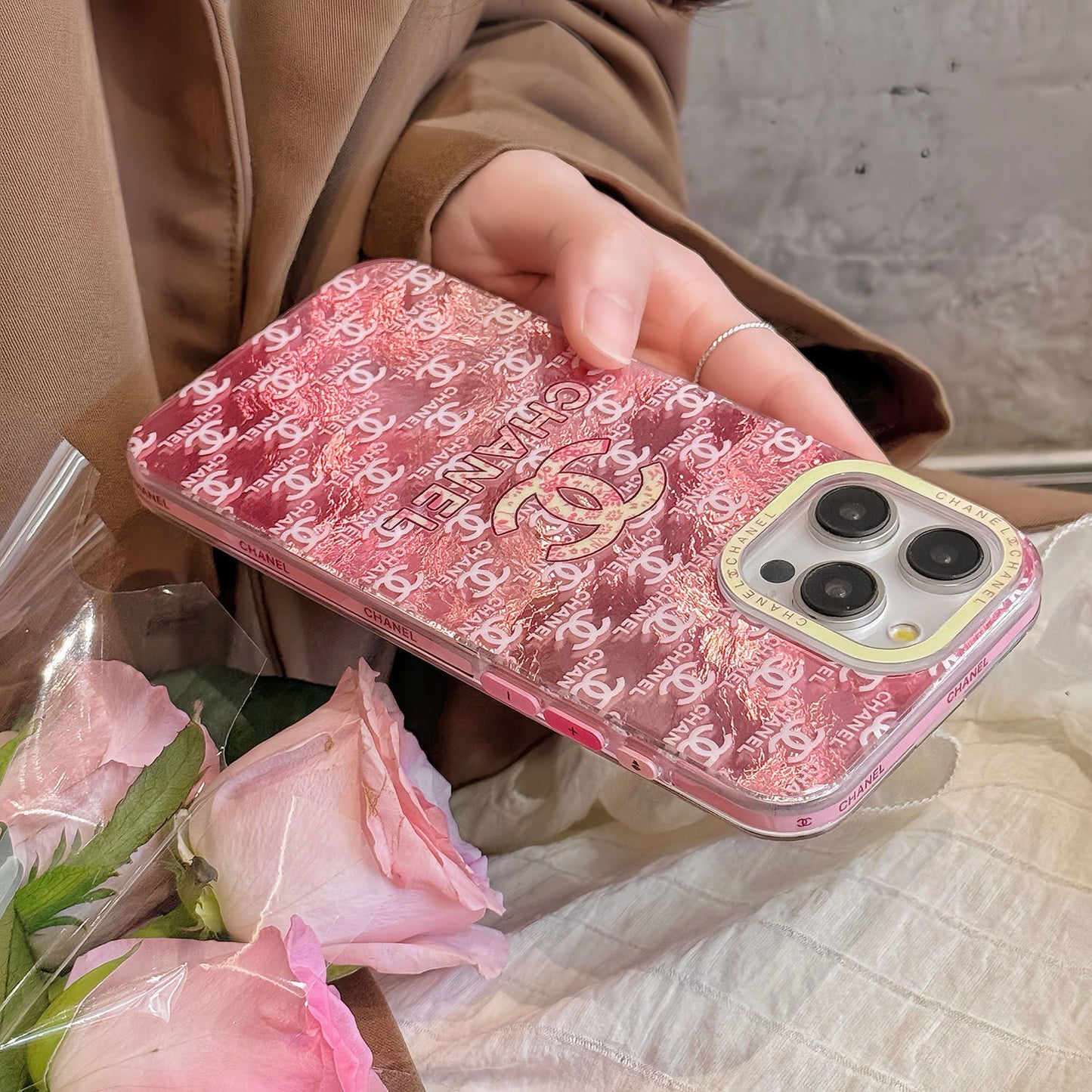Trendy Glitter Embossed Case