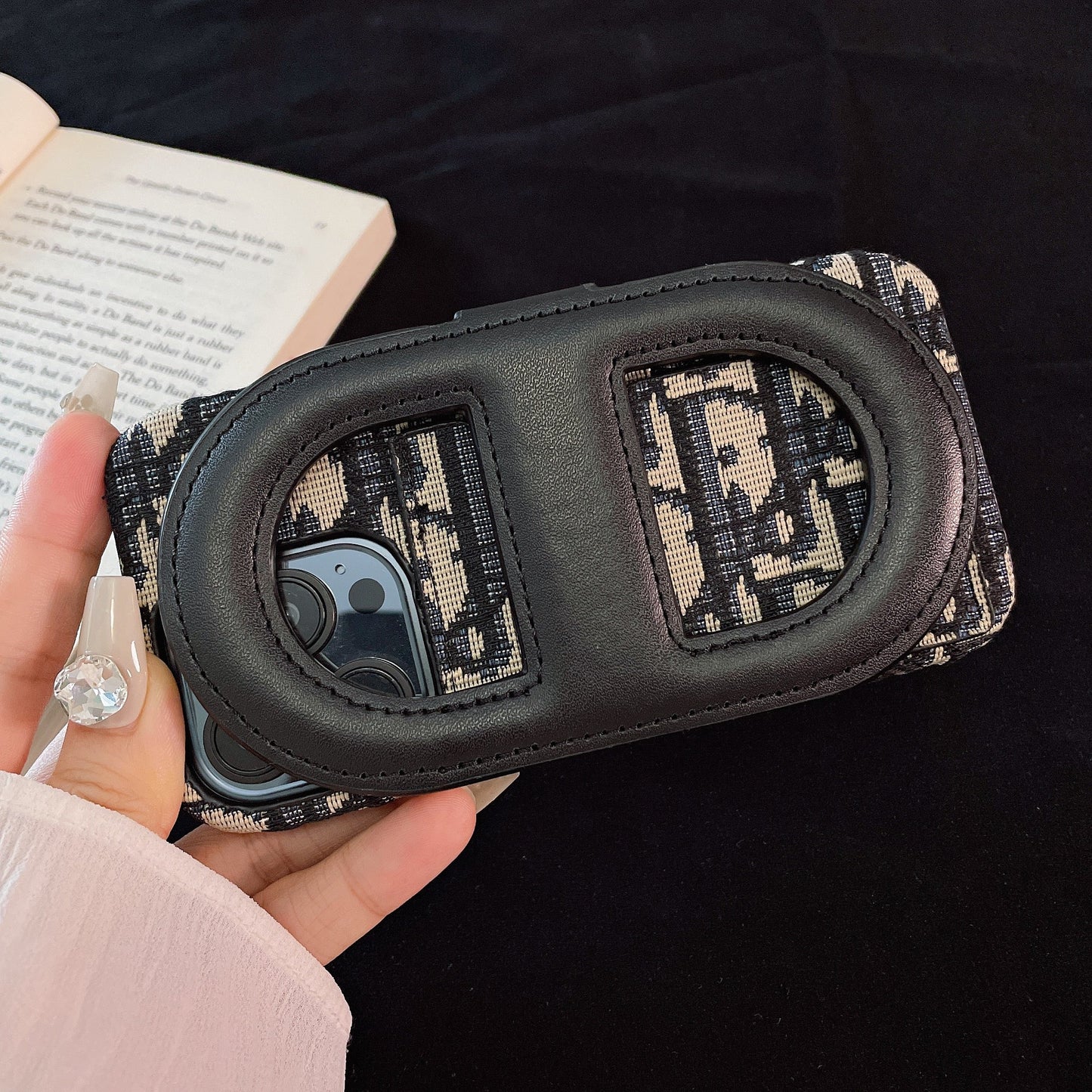 Embroidered Flip Card Holder Case