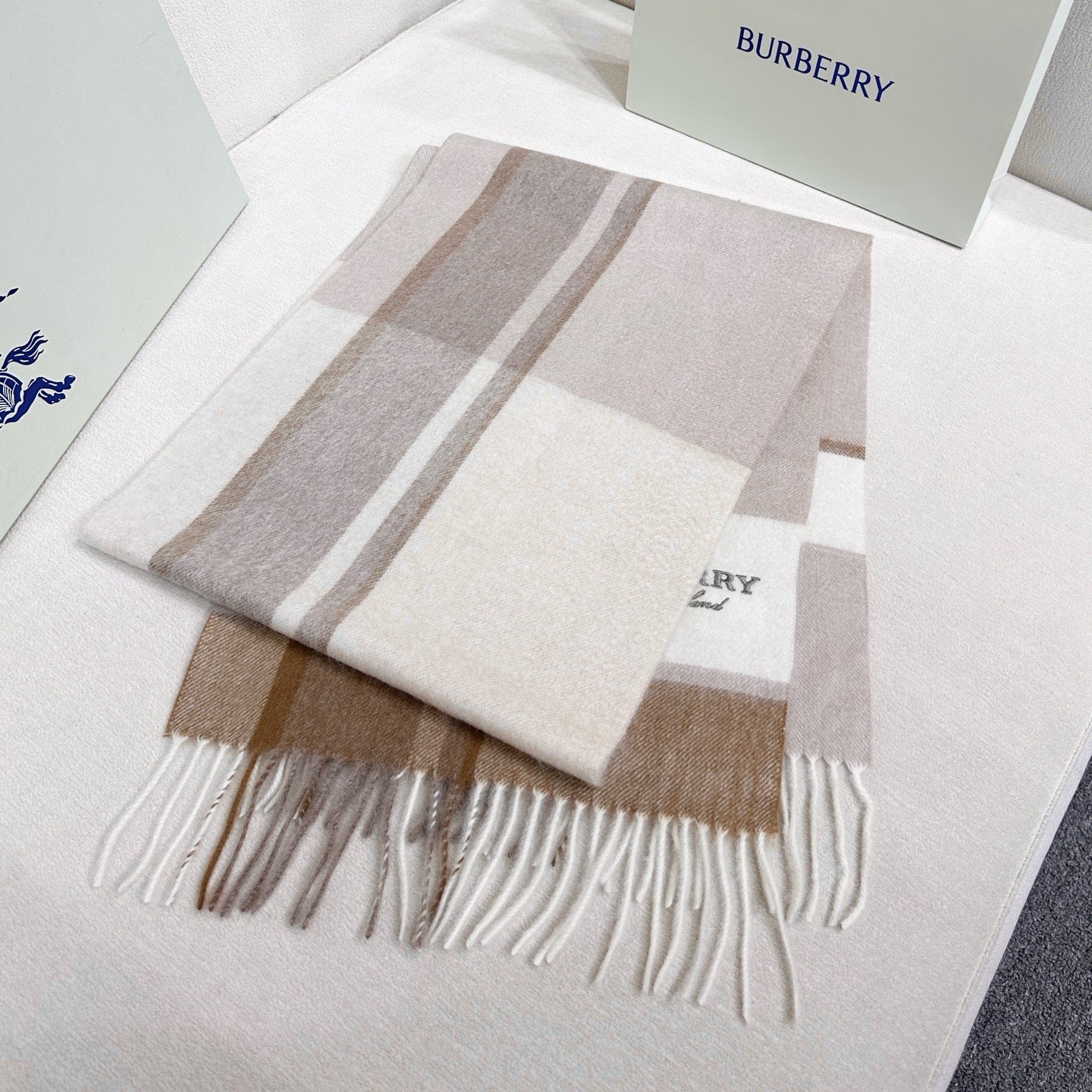 new arrivals ❤️ cashmere! 2025 men's and women's scarves