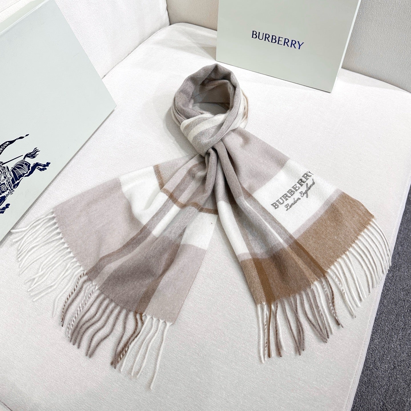 new arrivals ❤️ cashmere! 2025 men's and women's scarves