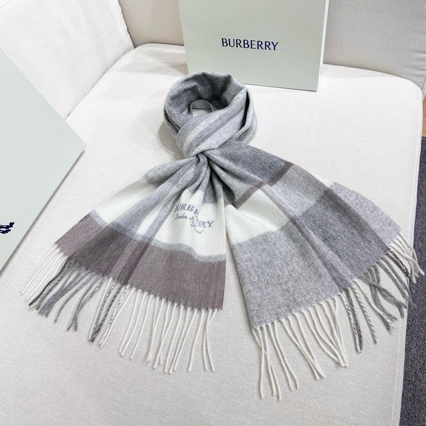 new arrivals ❤️ cashmere! 2025 men's and women's scarves