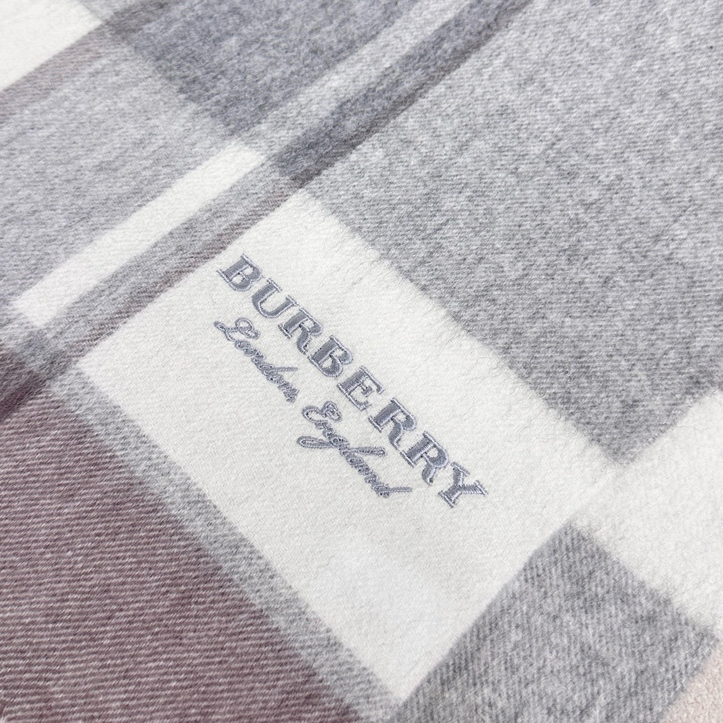 new arrivals ❤️ cashmere! 2025 men's and women's scarves