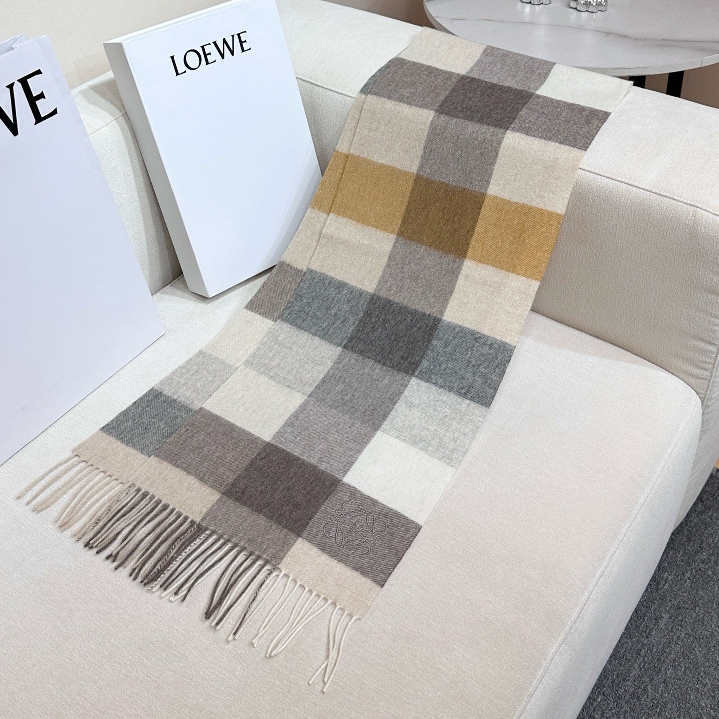 new arrivals ❤️ 2025 [Gentle color scheme, low-key yet elegant ❗ This soft scarf that touches the heart