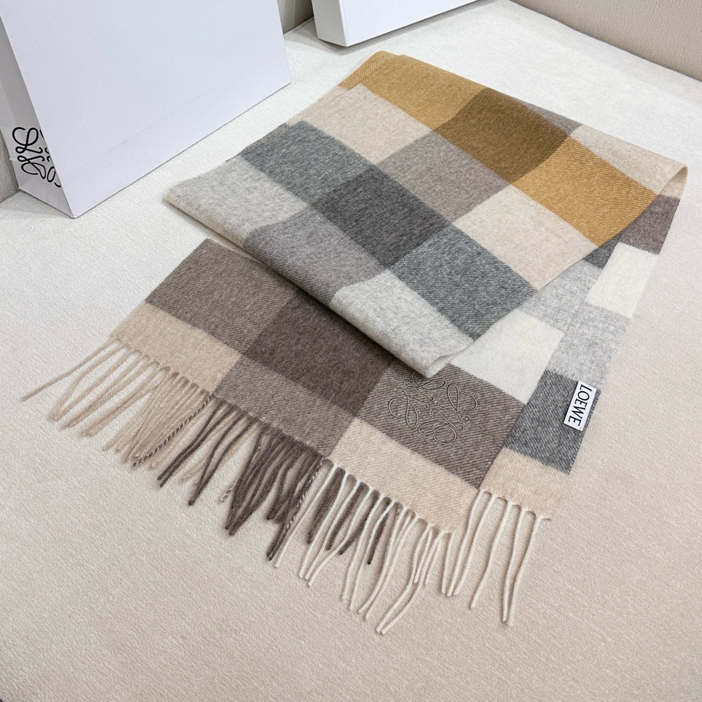 new arrivals ❤️ 2025 [Gentle color scheme, low-key yet elegant ❗ This soft scarf that touches the heart