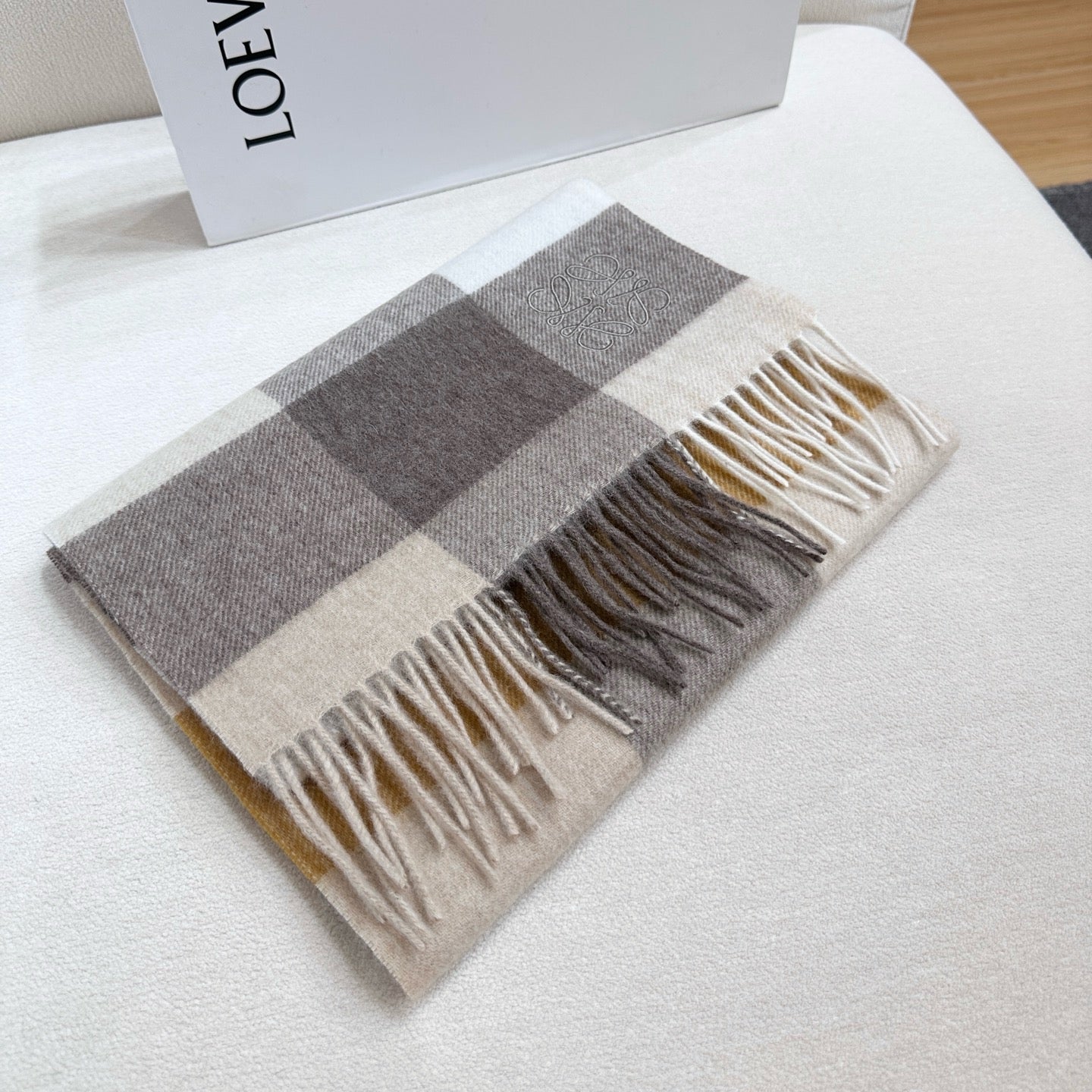 new arrivals ❤️ 2025 [Gentle color scheme, low-key yet elegant ❗ This soft scarf that touches the heart