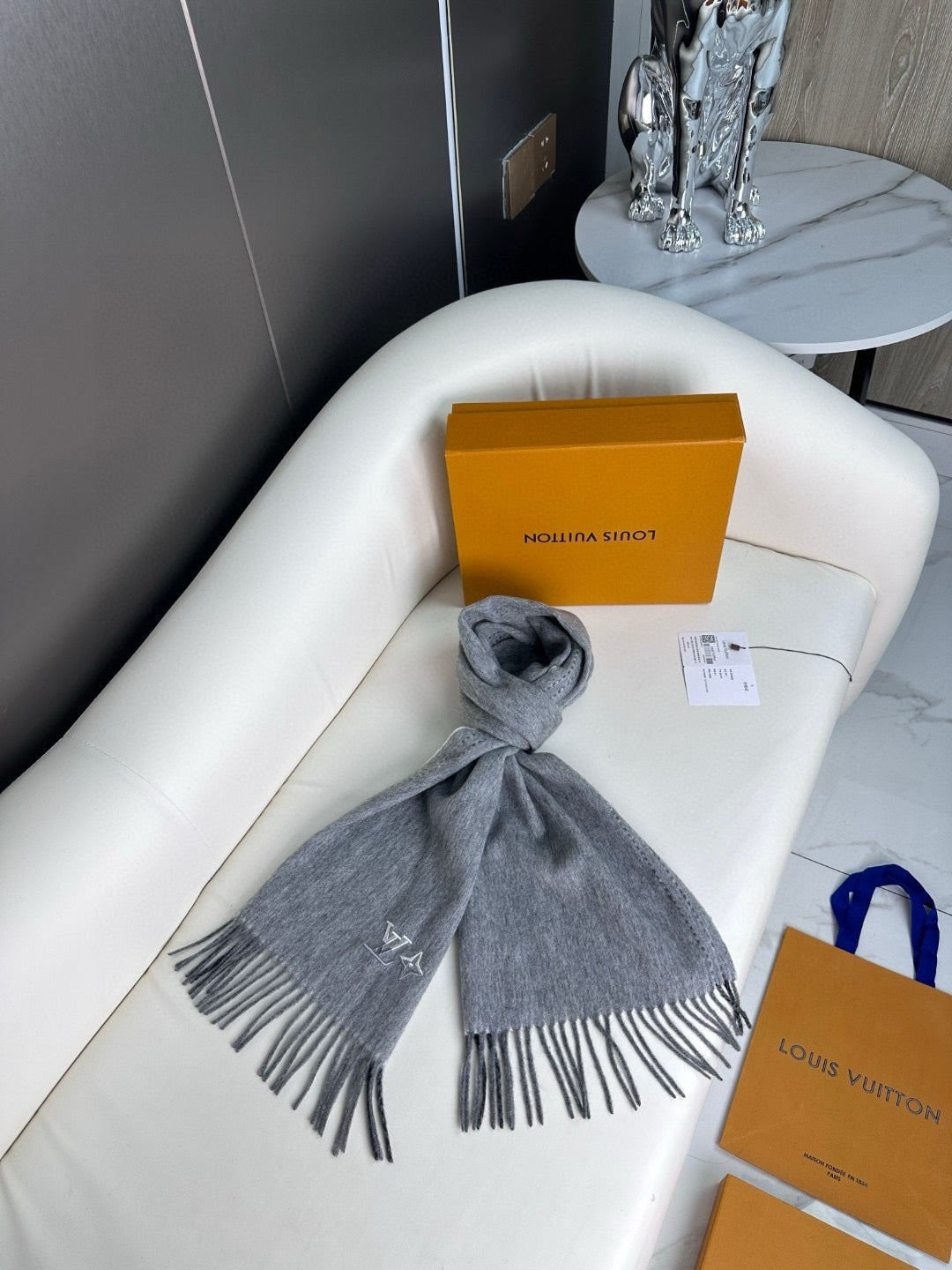 Self kept men's and women's scarves~Fabric, soft, delicate and comfortable