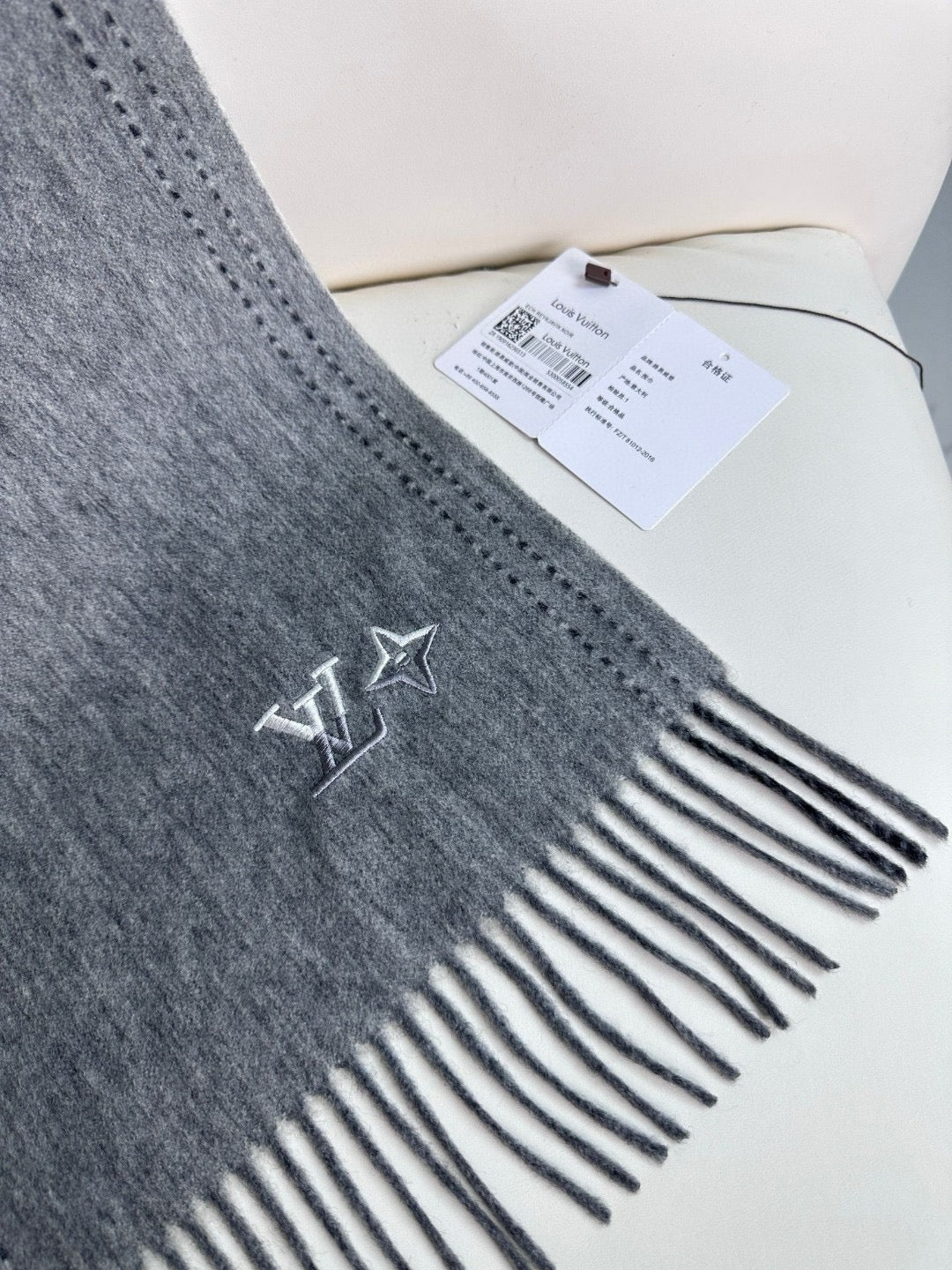 Self kept men's and women's scarves~Fabric, soft, delicate and comfortable