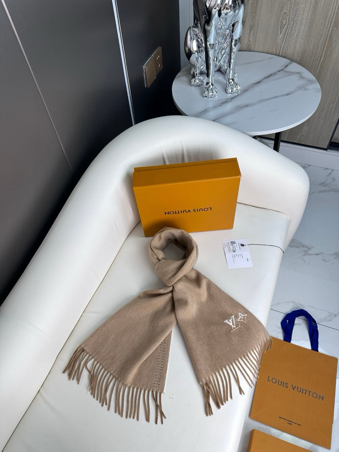 Self kept men's and women's scarves~Fabric, soft, delicate and comfortable