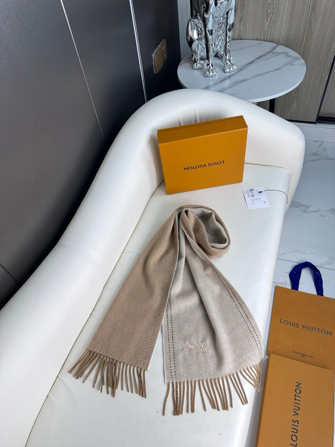 Self kept men's and women's scarves~Fabric, soft, delicate and comfortable