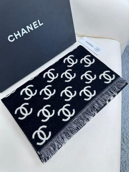 🔥 Classic double-sided scarf shawl