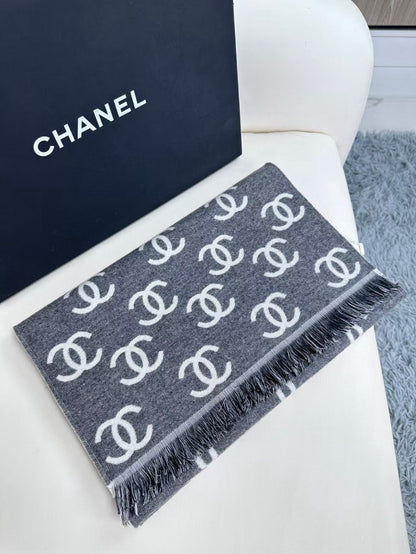 🔥 Classic double-sided scarf shawl