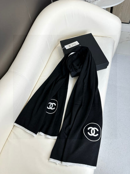 Thin velvet long scarves are a must-have item for wardrobes