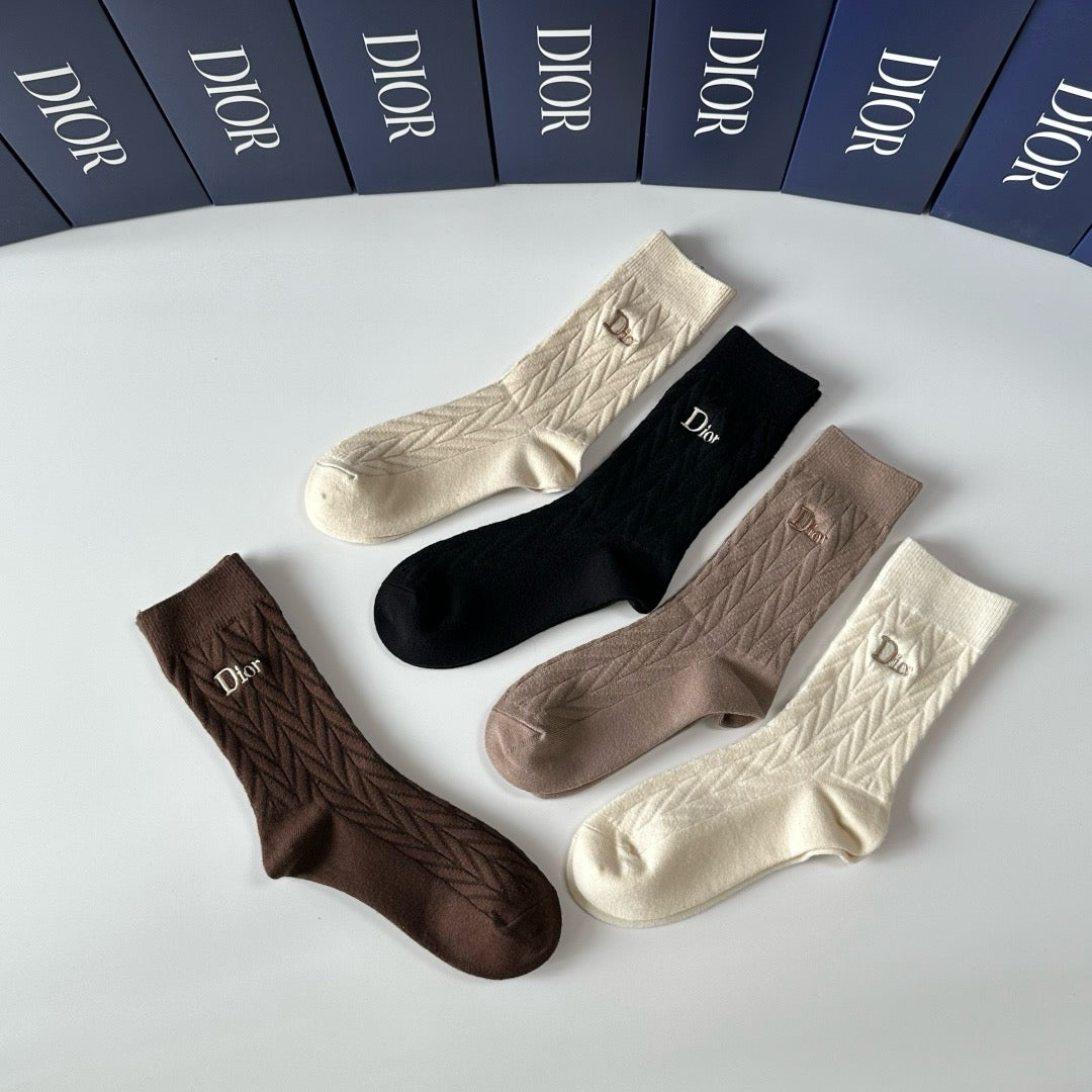 New cashmere mid to long pile socks and socks