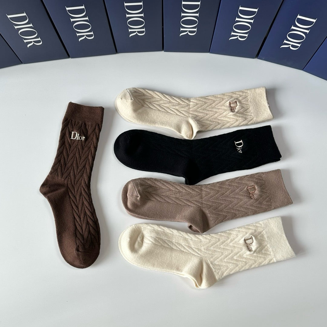 New cashmere mid to long pile socks and socks