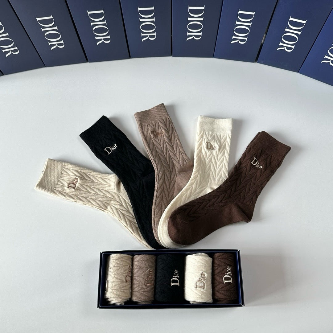 New cashmere mid to long pile socks and socks