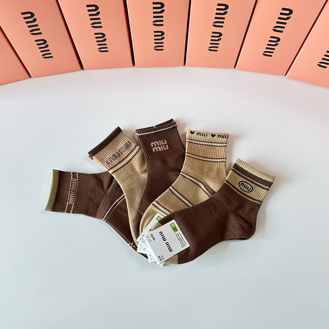 New medium to long stacking socks