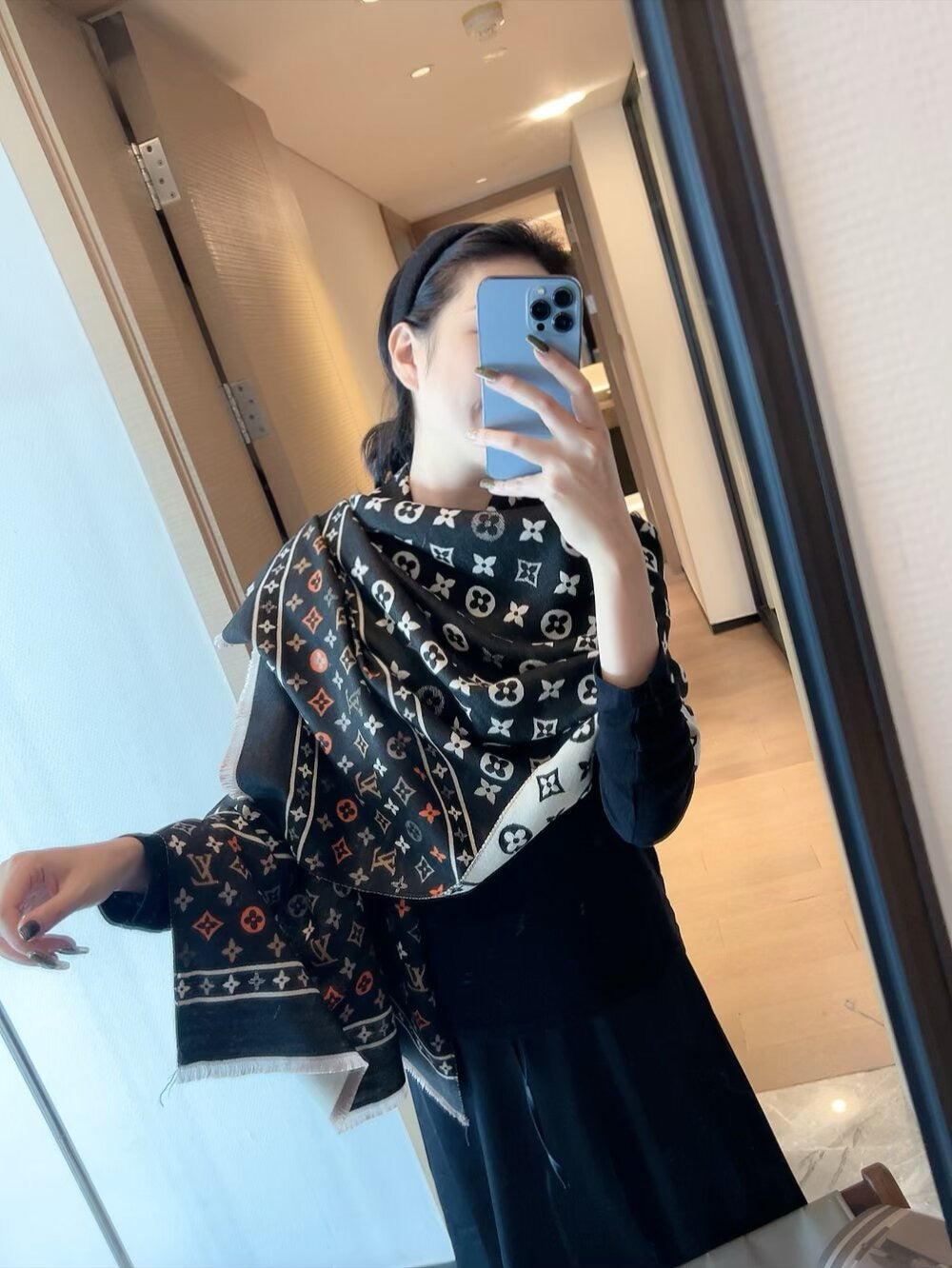 Cashmere baby feels comfortable to the touch and can be used all year round