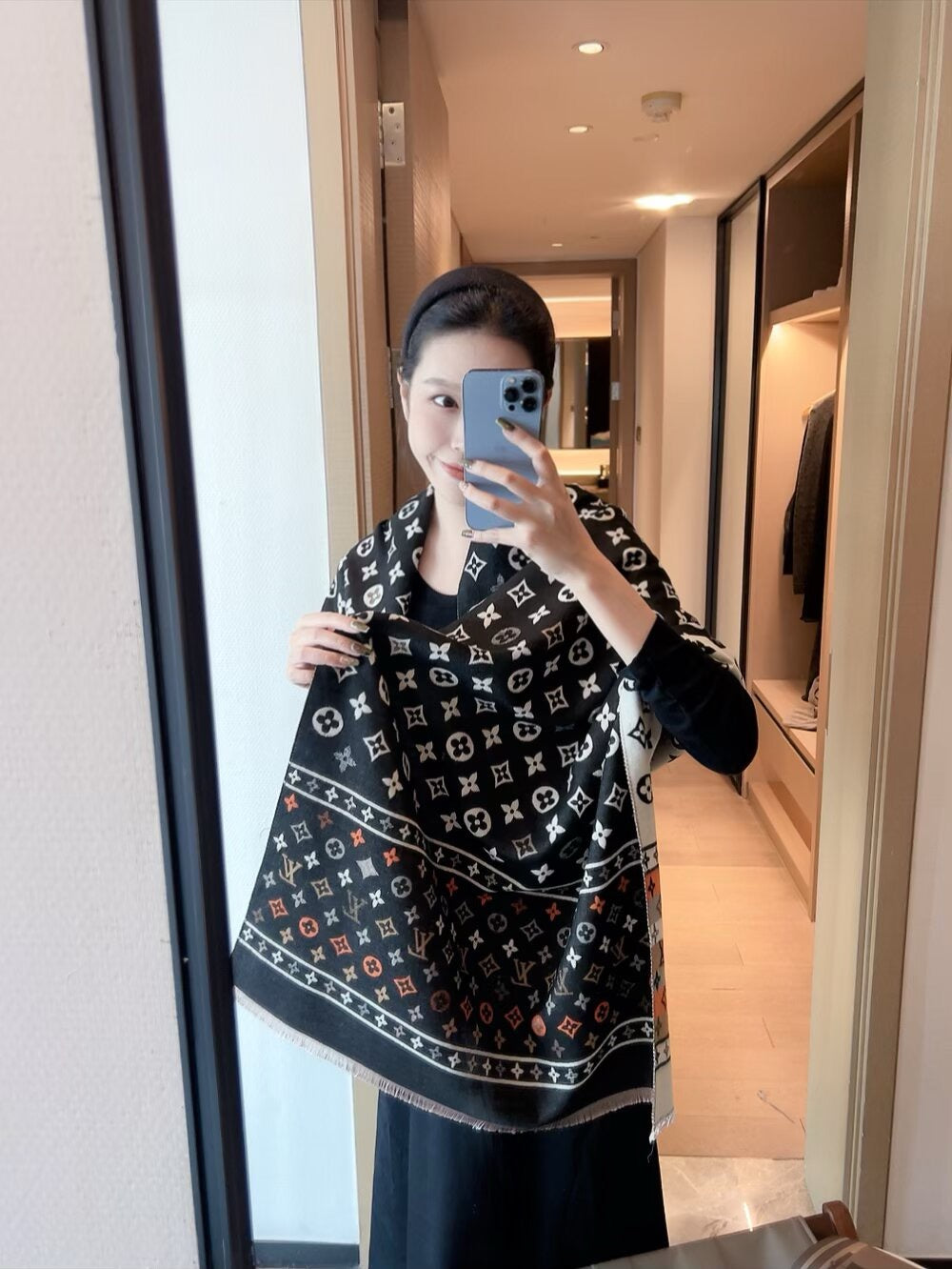 Cashmere baby feels comfortable to the touch and can be used all year round