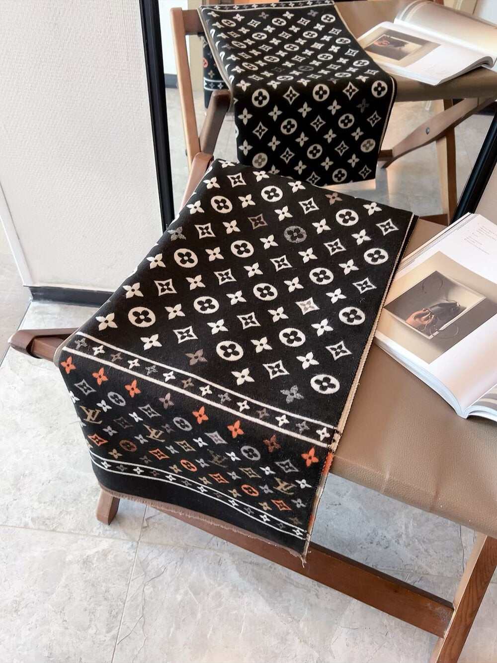 Cashmere baby feels comfortable to the touch and can be used all year round