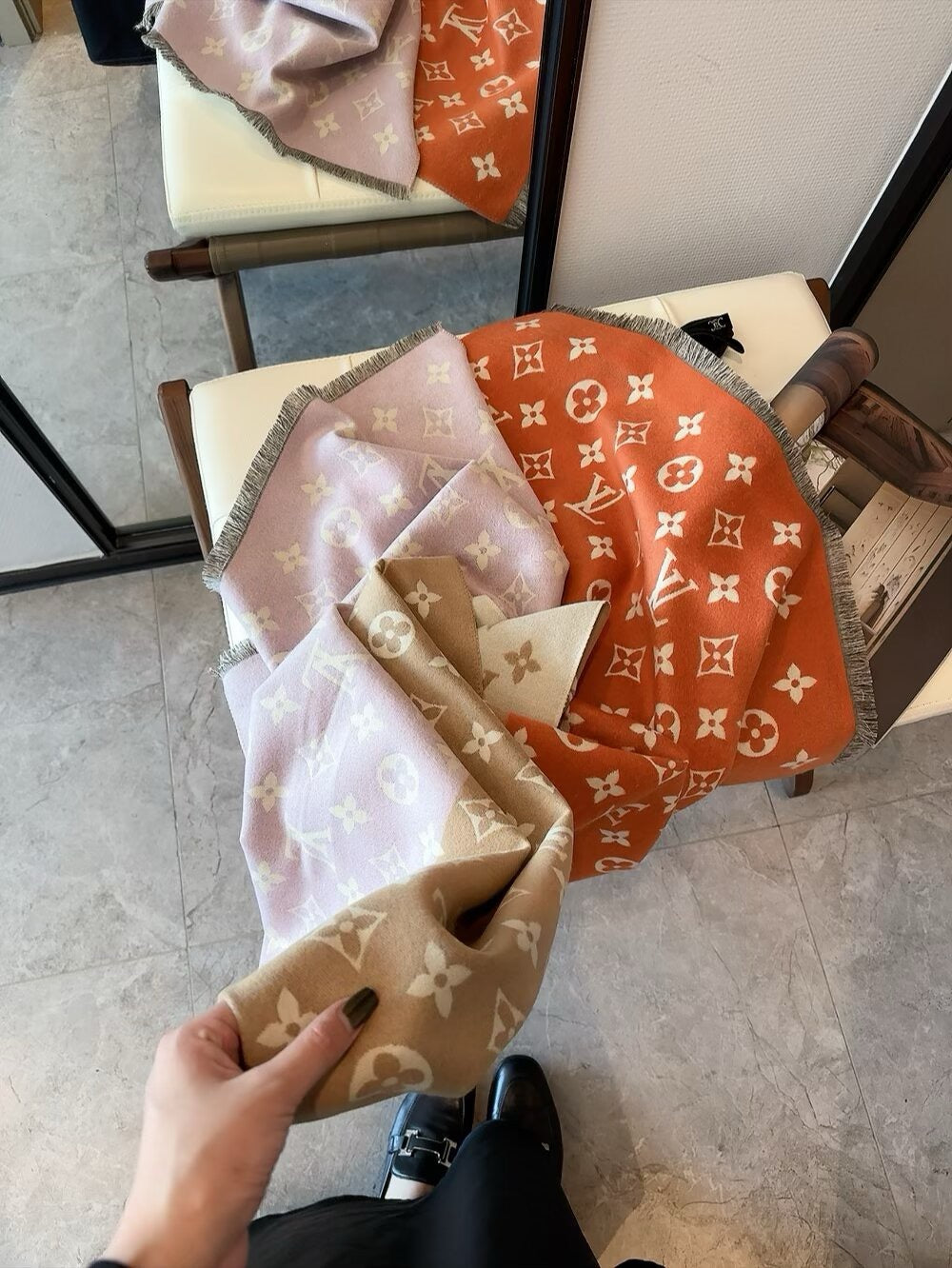 👑 Cashmere gradient jacquard classic design long scarf