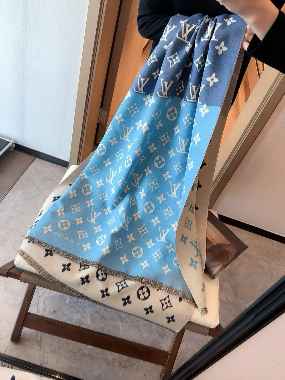 👑 Cashmere gradient jacquard classic design long scarf