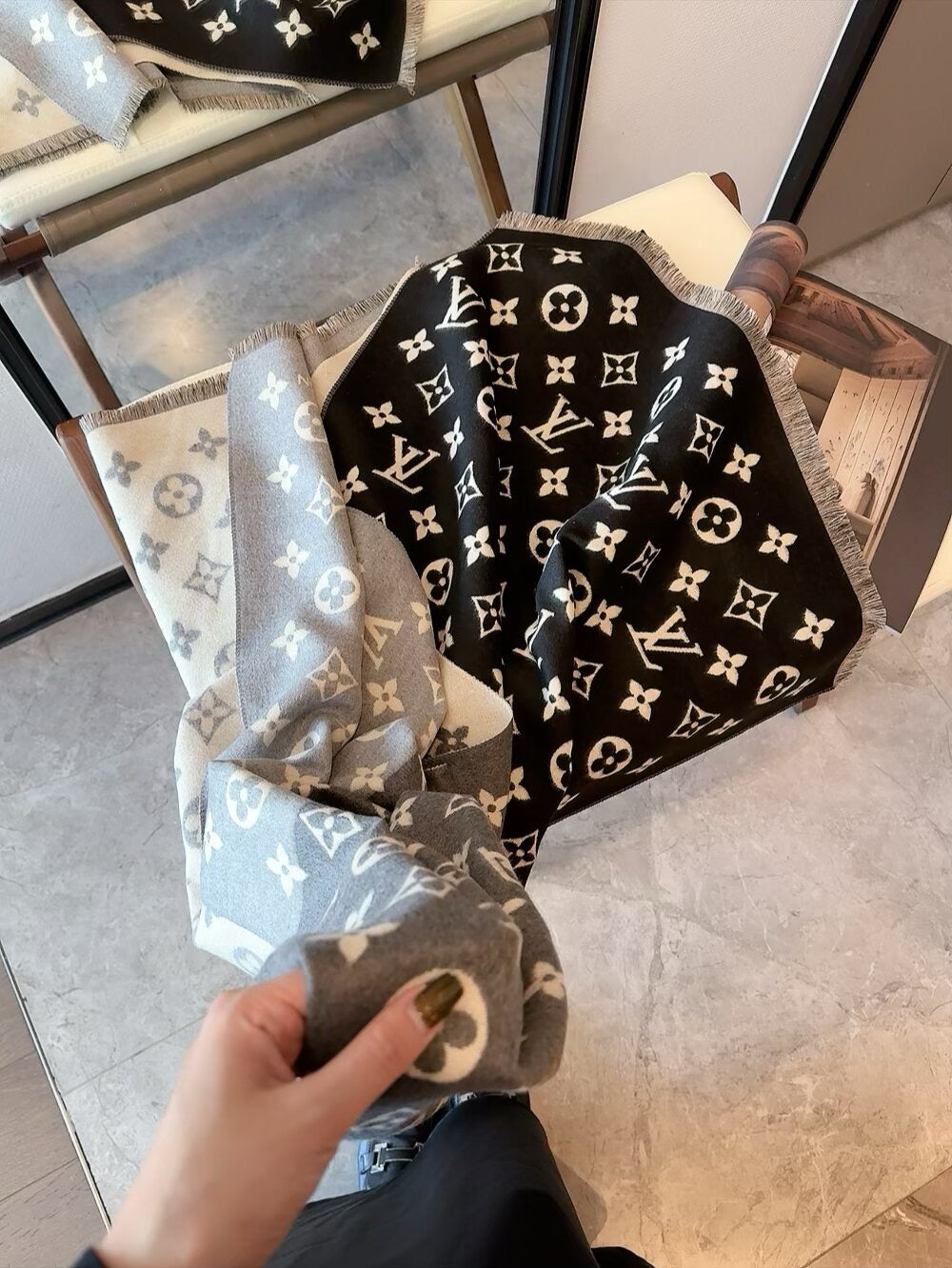 👑 Cashmere gradient jacquard classic design long scarf