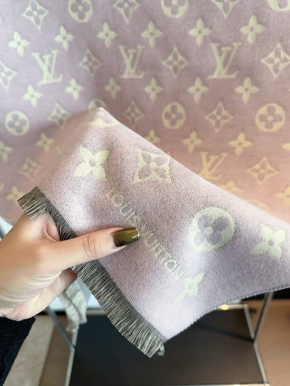 👑 Cashmere gradient jacquard classic design long scarf