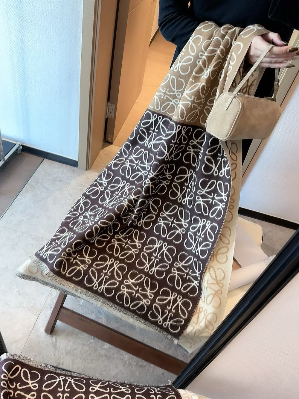 The scarf is very soft, delicate, and comfortable, with mild water ripples!