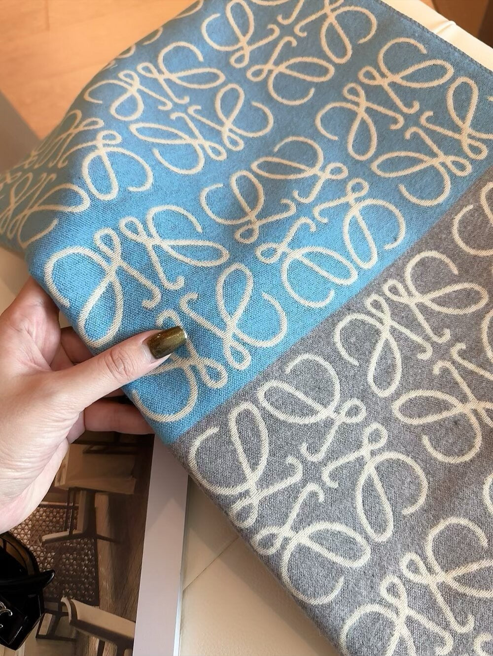 The scarf is very soft, delicate, and comfortable, with mild water ripples!