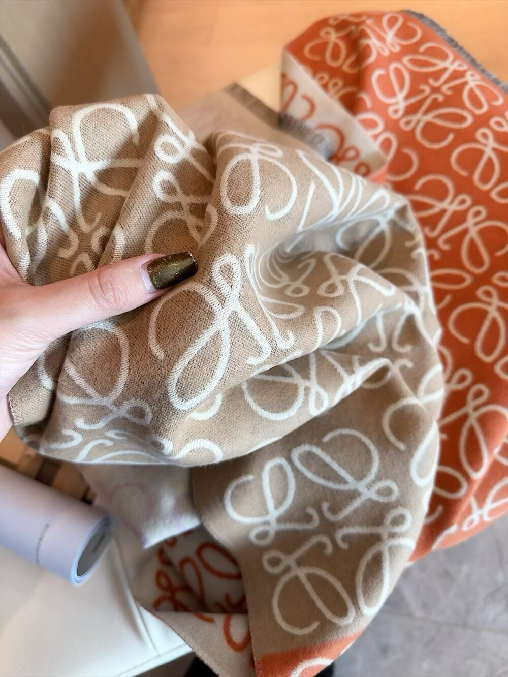 The scarf is very soft, delicate, and comfortable, with mild water ripples!