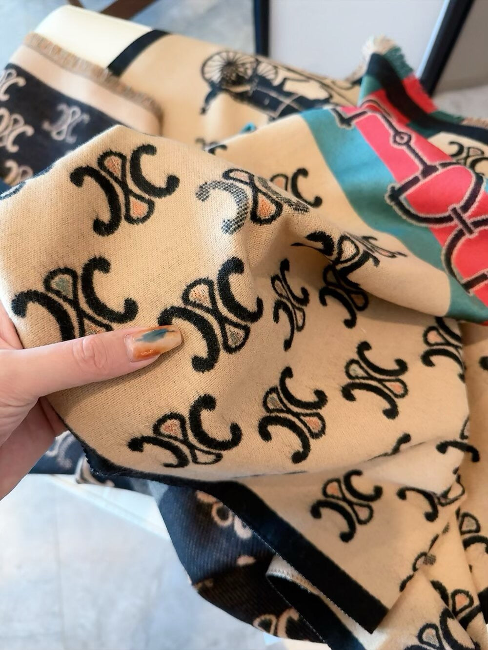 2025 New Scarf Anti Air Conditioning and Fashionable