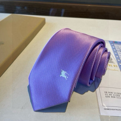 👔👔 Tie showcases exquisite craftsmanship and fashionable elegance