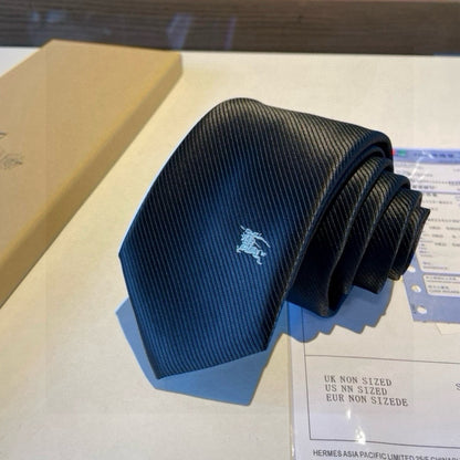 👔👔 Tie showcases exquisite craftsmanship and fashionable elegance