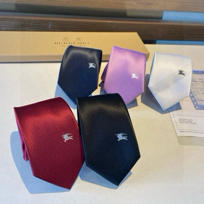 👔👔 Tie showcases exquisite craftsmanship and fashionable elegance