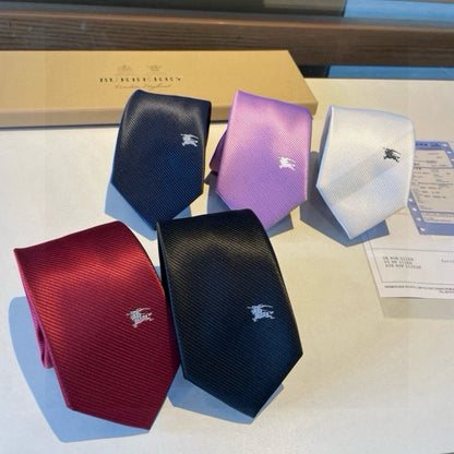 👔👔 Tie showcases exquisite craftsmanship and fashionable elegance