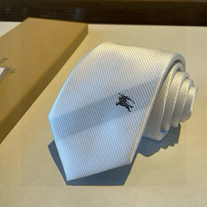 👔👔 Tie showcases exquisite craftsmanship and fashionable elegance