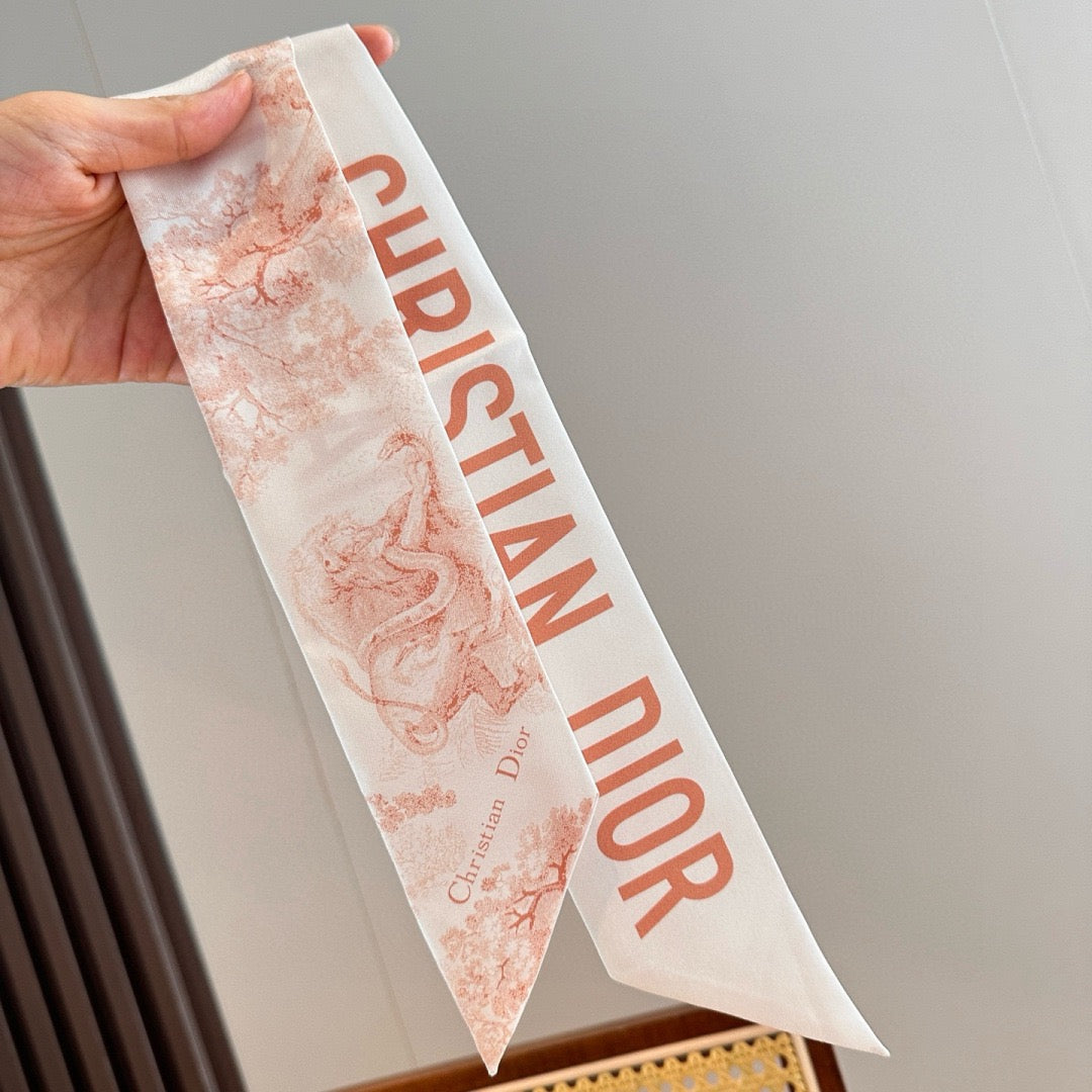 New twill silk square scarf