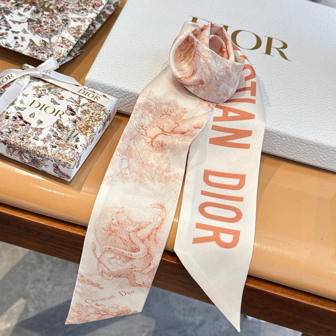 New twill silk square scarf