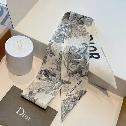 New twill silk square scarf