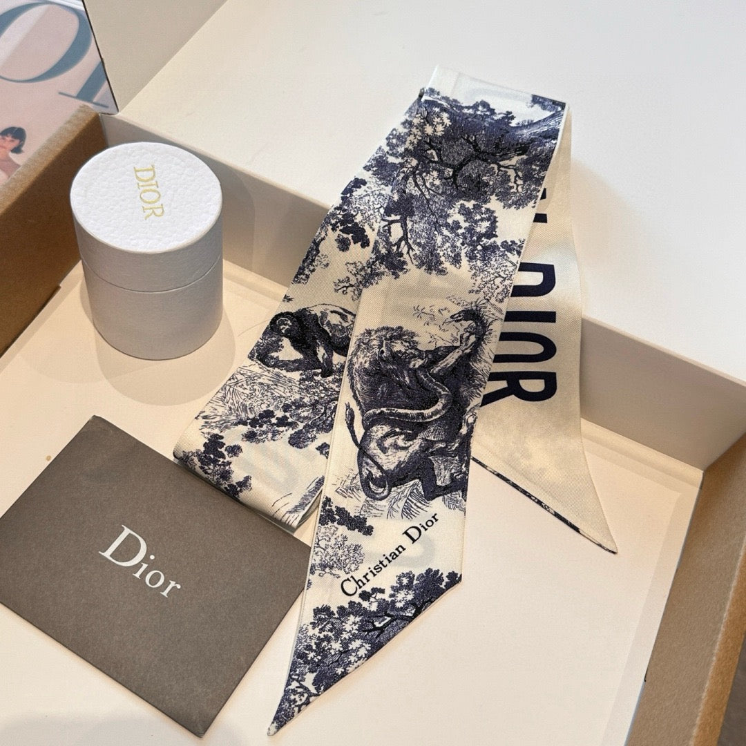 New twill silk square scarf