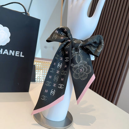 Super beautiful silk scarf with diagonal silk and super strong luster