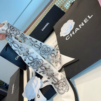 Super beautiful silk scarf with diagonal silk and super strong luster