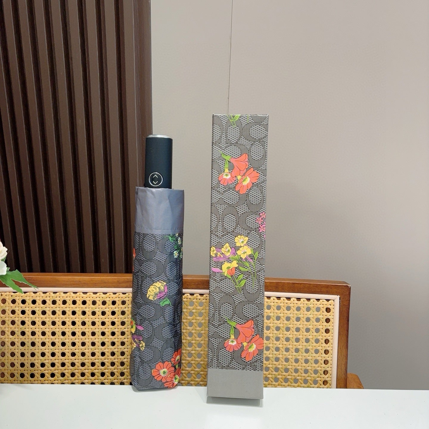 Summer new fully automatic folding umbrella for sunny weather