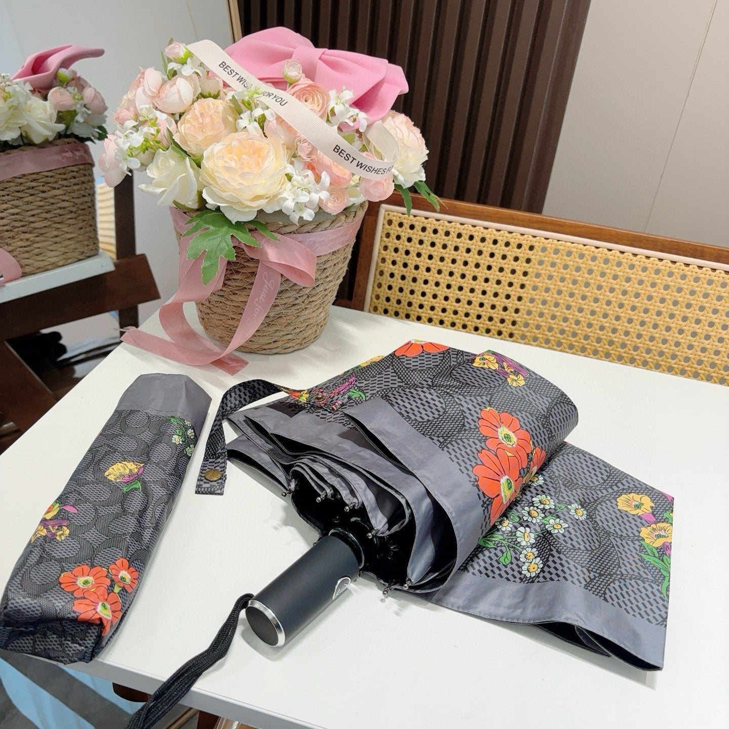 Summer new fully automatic folding umbrella for sunny weather